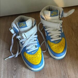 Nike Air Air Force 1 High Tops Youth Size 6